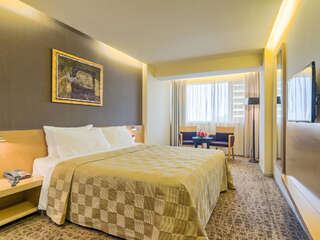 Отель Vega Hotel Мамая Двухместный номер с 1 кроватью и боковым видом на море, без балкона-3